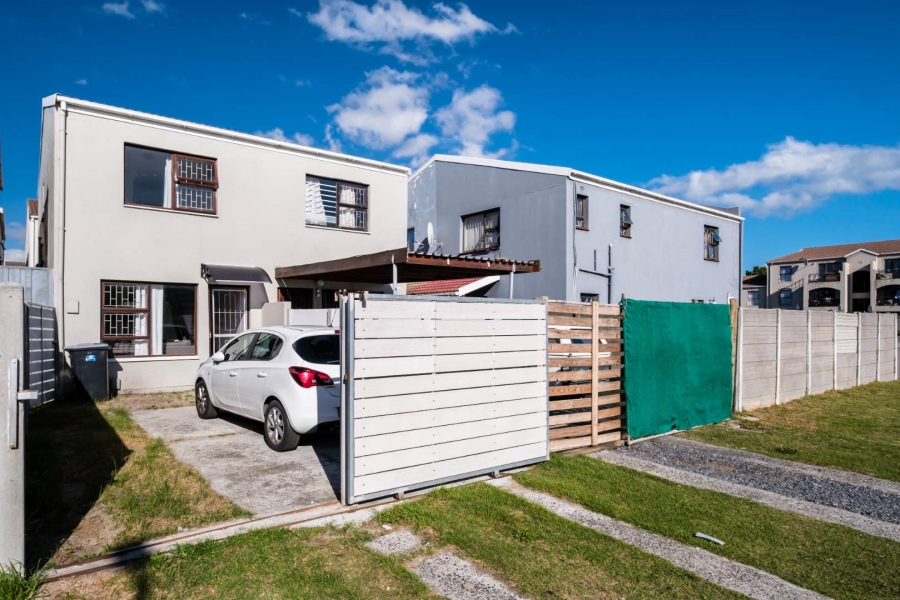 2 Bedroom Property for Sale in Summer Greens Western Cape